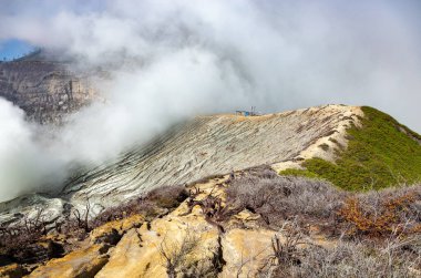 Giden sülfür buharı, Yanardağ Kawah Ijen, Banyuwangi, Java, Endonezya, Güneydoğu Asya