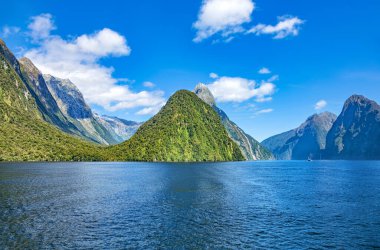 Milford Sound, Ulusal Park Fjordland, Güney Adası, Yeni Zelanda, Okyanusya