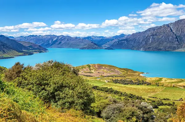 Hawea Gölü ve dağlar, Otago, Güney Adası, Yeni Zelanda, Okyanusya