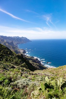 Roque de las Animas ile kuzey kıyısı, Tenerife Adası, Kanarya Adaları, İspanya, Avrupa