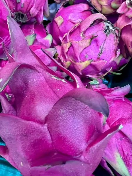 Taze ananasa yakın.