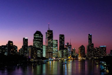Brisbane CBD Gece Kanguru Point, Queensland, Avustralya 
