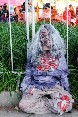 Manly, Queensland, Avustralya 'da Cadılar Bayramı Sokak Partisi