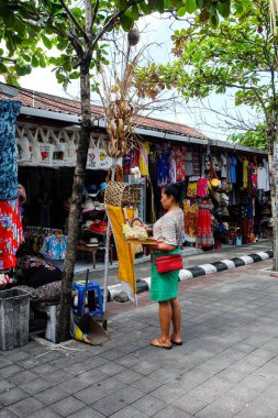 Canang Sari, Bali 'de adaklar