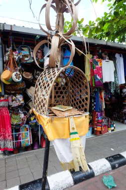 Canang Sari, Bali 'de adaklar