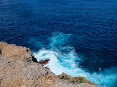 Angel 's Billabong, Nusa Penida Adası, Bali, Endonezya' daki şeytan havuzu.