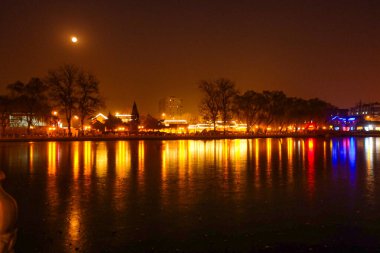 Çin, Pekin 'deki Houhai Gölü ve Shichahai gece hayatı.