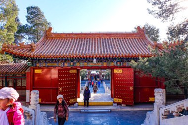 Yaz Sarayı ve Kunming Gölü ve kışın en uzun koridor, Pekin, Çin.