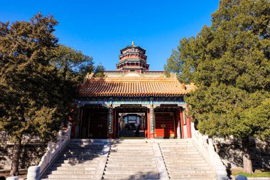 Yaz Sarayı ve Kunming Gölü ve kışın en uzun koridor, Pekin, Çin.