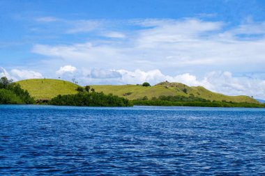 Endonezya 'daki Komodo Adası Ulusal Parkı' na tekne gezisi. 