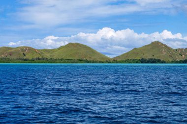 Endonezya 'daki Komodo Adası Ulusal Parkı' na tekne gezisi. 