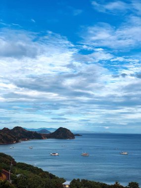 Otel balkonundan okyanus manzarası 