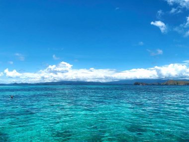 Endonezya 'daki Komodo Adası Ulusal Parkı' na tekne gezisi. 