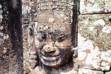 Antik Medeniyet, Khmer İmparatorluğu ve antik harabeleri Angkor Wat, Angkor Thom ve Prasat Bayon. 