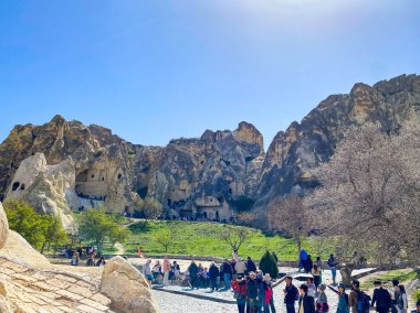 Açık Hava Müzesi, mağaraları, manastırları ve Goreme, Kapadokya 'daki kiliseleri olan tarihi ve arkeolojik bir yer.