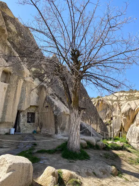 Açık Hava Müzesi, mağaraları, manastırları ve Goreme, Kapadokya 'daki kiliseleri olan tarihi ve arkeolojik bir yer.