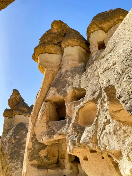 Goreme, Kapadokya, Türkiye 'deki Z12 ve Pasabaglar Arkeoloji Alanındaki Peri bacaları