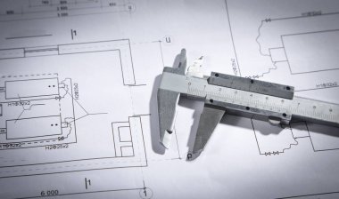 Mühendislik tasarımı üzerine kalifiye.
