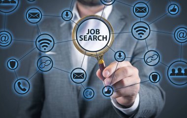 Büyüteç tutan adam. Görev Araması