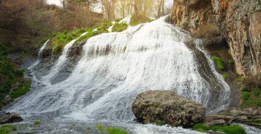 Jermuk şelalesi, Ermenistan 'ın Vayots Dzor bölgesi