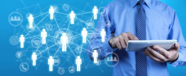 İnsan kaynakları. İnsan simgeleriyle sosyal ağ
