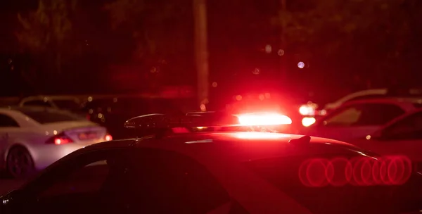 Blikač Červeného Světla Policejní Auto Noci Městě — Stock fotografie
