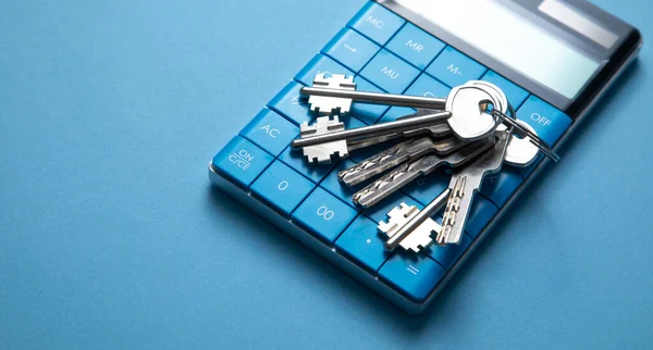 Claves Calculadora Sobre Fondo Azul — Foto de Stock