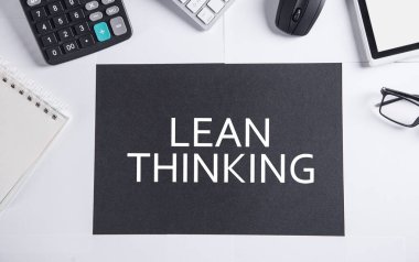 Not defterine yaslan. İş konsepti