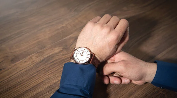 Businessman Luxury Wristwatch Fashion Lifestyle — Stock Photo, Image