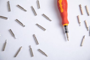 Tornavida parçaları. Metal parçalar 