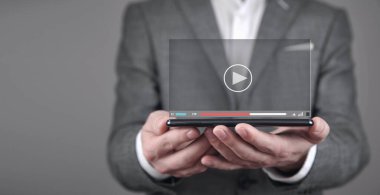 İnsan video oynatıcı. Teknoloji. İnternet 