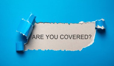 Korunuyor musun? Yırtık kağıda yazı.