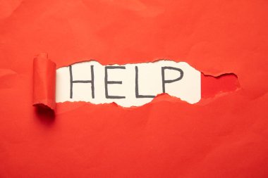 Bir kağıda yazılmış yardım iletisi. 