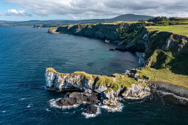 Kinbane Kalesi, Antrim, Kuzey İrlanda 'da Muhteşem Gün