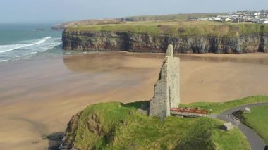 Ballybunion Sahili 'nde Güzel Güneşli bir gün, Kerry ilçesi, İrlanda