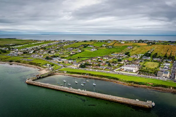 Mullaghmore Sahil Hattı üzerinde güzel bir uçuş, Sligo İlçesi, İrlanda Cumhuriyeti