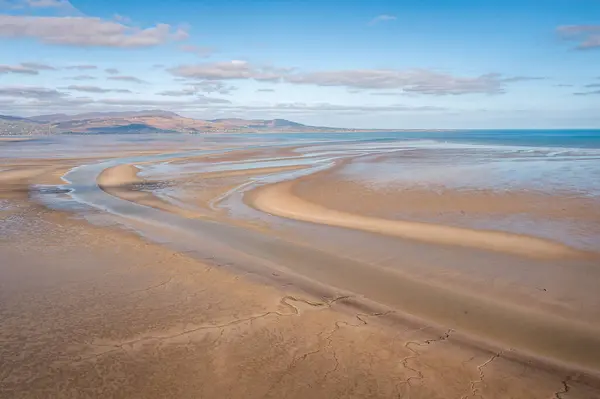 Low Tide, County, Louth, İrlanda 'daki Blackrock Sahili üzerinde Hava Görüntüsü