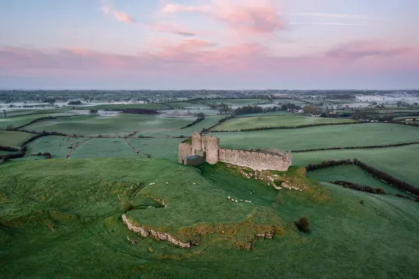Sunrise, Roche Castle, County Louth, Dundalk, İrlanda 'da Güzel Uçuş