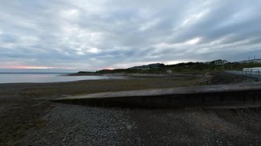 Gyles Quay Rıhtımı 'ndan Sunset, Louth, İrlanda