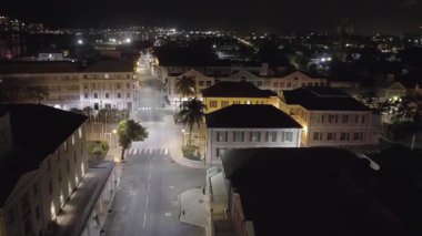 Avrupa şehirlerinin gece görüşlerinin hava fotoğrafçılığı