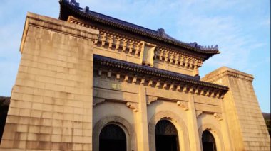 Sun Yat-sen Anıt Salonu 'nun ana girişi, yakın çekim.