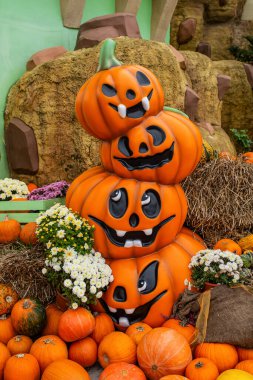 Cadılar Bayramı balkabağı süslemesi, sonbahar dekorasyonu