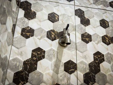 Altıgen Mermer Döşemeler Modern Musluk