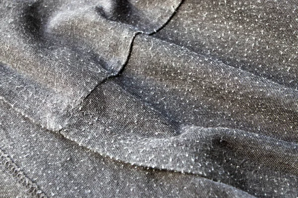 Gri Pamuklu Örgü Kumaşı Salla Giysilerdeki Pamuk Yumakları Tişörtünü Giy — Stok fotoğraf