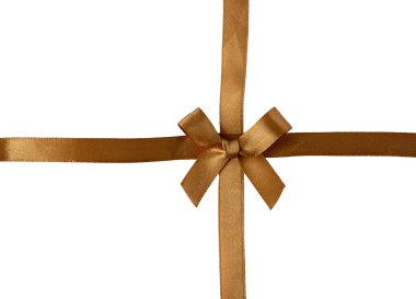 Kurdele yayı. Altın yay beyaza izole edilmiş. Sarı saten tekstil kurdelesi düğümlendi.