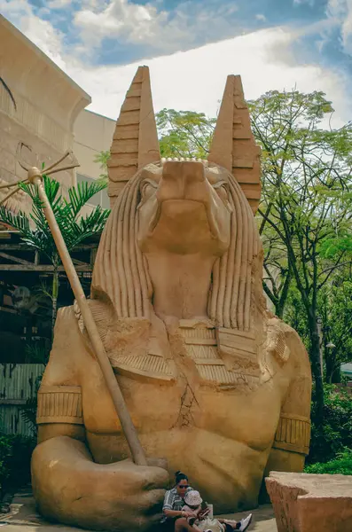 Tayland tapınağındaki Buda heykeli.