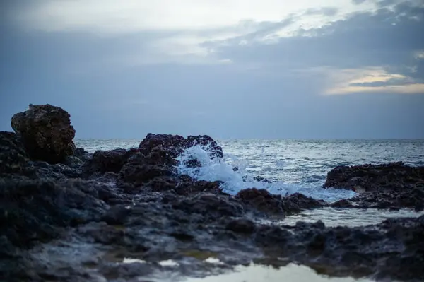 Sahilde güzel bir gün batımı