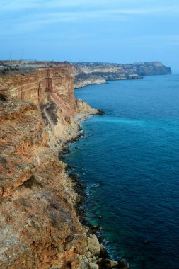 Akdeniz kıyıları.