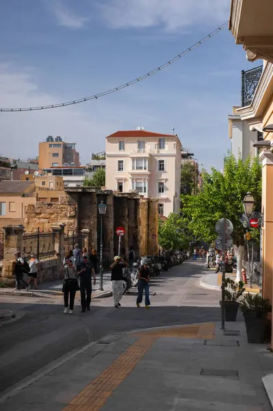 Atina sokaklarının manzarası