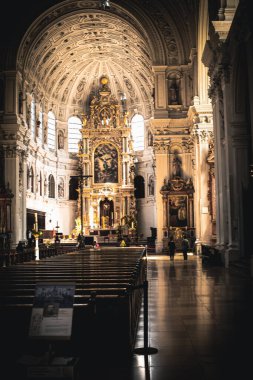 Kurtarıcının Kilisesi, dökülen kanların üzerine. Rusya 'daki Katedral' in içinde.